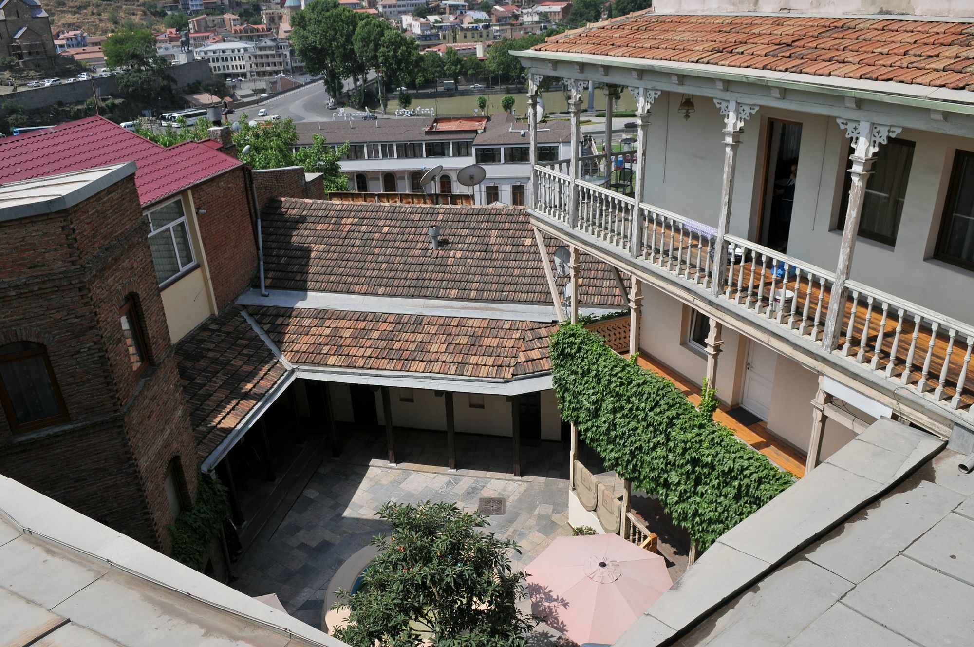 Nata 3*